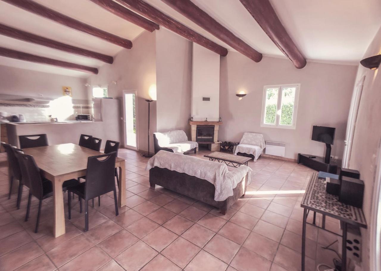 Villas De La Ferme Du Gros Noyer Malaucene Luaran gambar